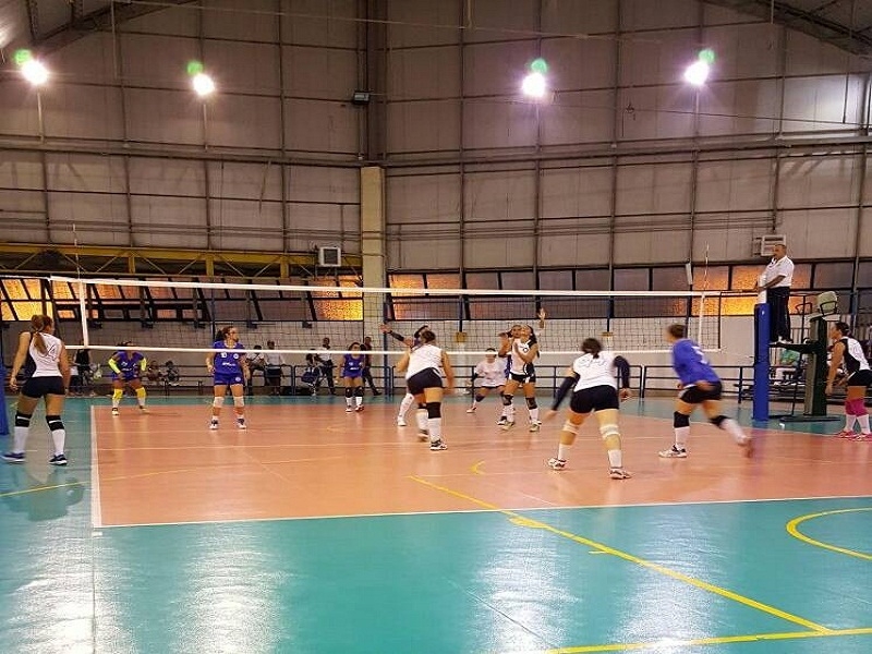 Esordio per l’Indomita femminile. Le ragazze di coach Tescione ospitano l’Olimpia Volley.
