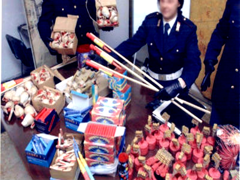 Battipaglia. Denunciato 35enne per commercio abusivo di materiale esplodente