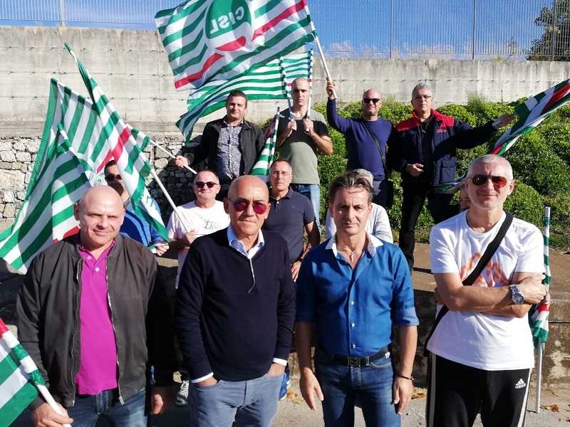 Battipaglia. Sciopero alla Deriblok. La Cisl:”Si rispetti il CCNL. Confindustria intervenga” -VIDEO-