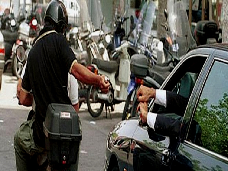 Eboli. Furto in pieno centro. Rubati 40mila euro