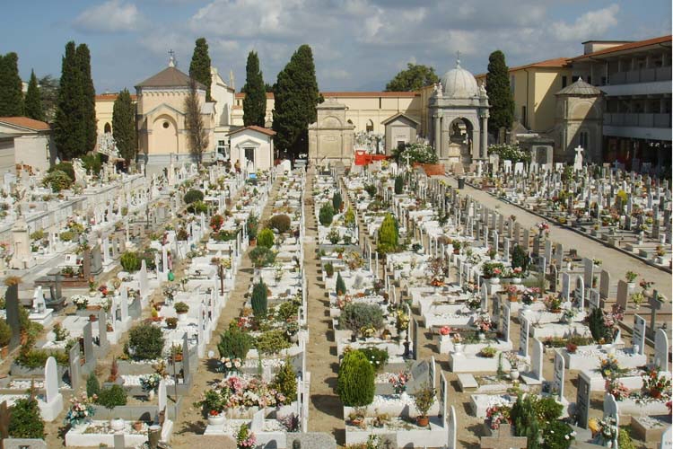 Eboli. Approvato il progetto di ampliamento del cimitero, con nuovi loculi ed ossari
