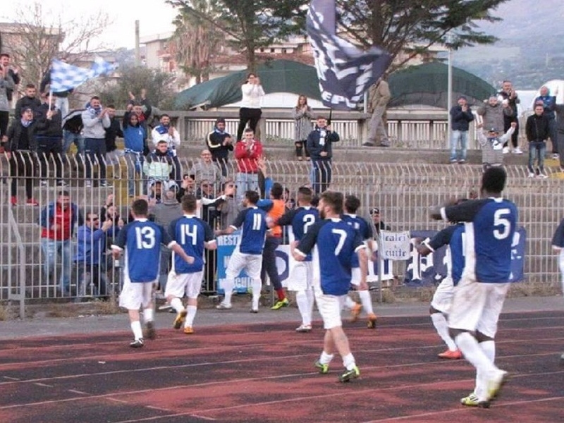 Ebolitana Sorrento. Super sfida sabato ore 15.00 al Dirceu. Spostata la lotteria a fine campionato