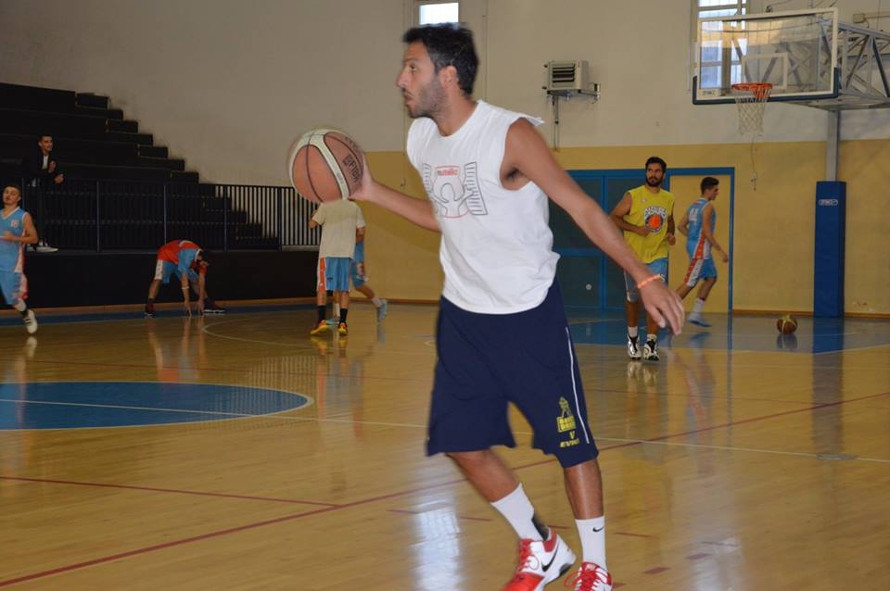Luca Vicidomini è un nuovo giocatore della Hippo Basket Salerno