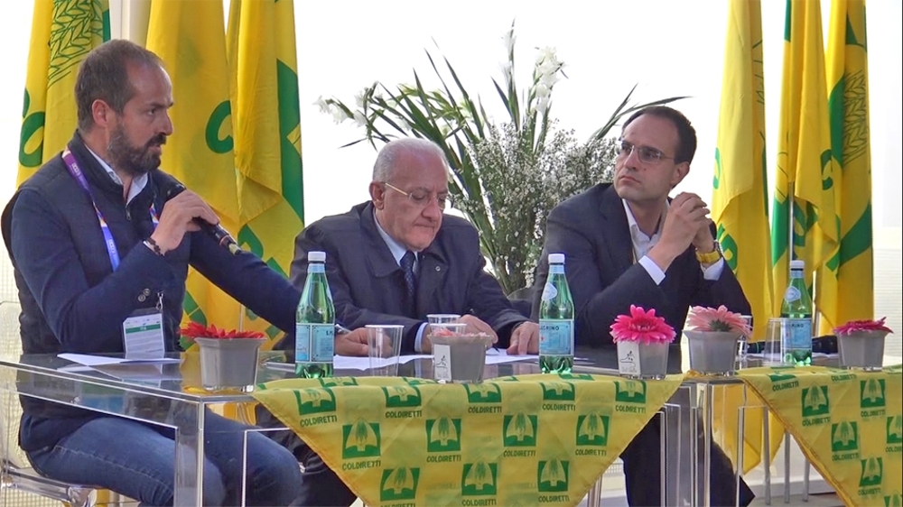 Oltre 30.000 visitatori a EXPO 2015 per la campania. Chiusura con confronto tra De Luca, Moncalvo e Masiello