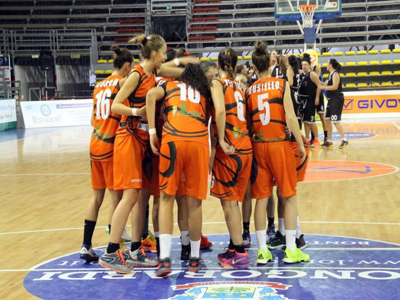 Errico e Busiello trascinano la Givova Ladies Scafati al successo