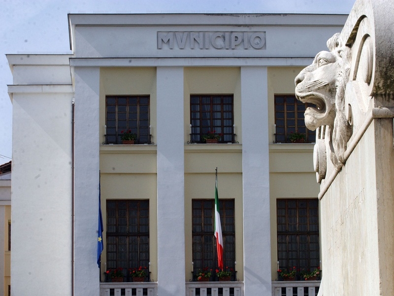 Cava de’ Tirreni. Restyling di via Degli Aceri