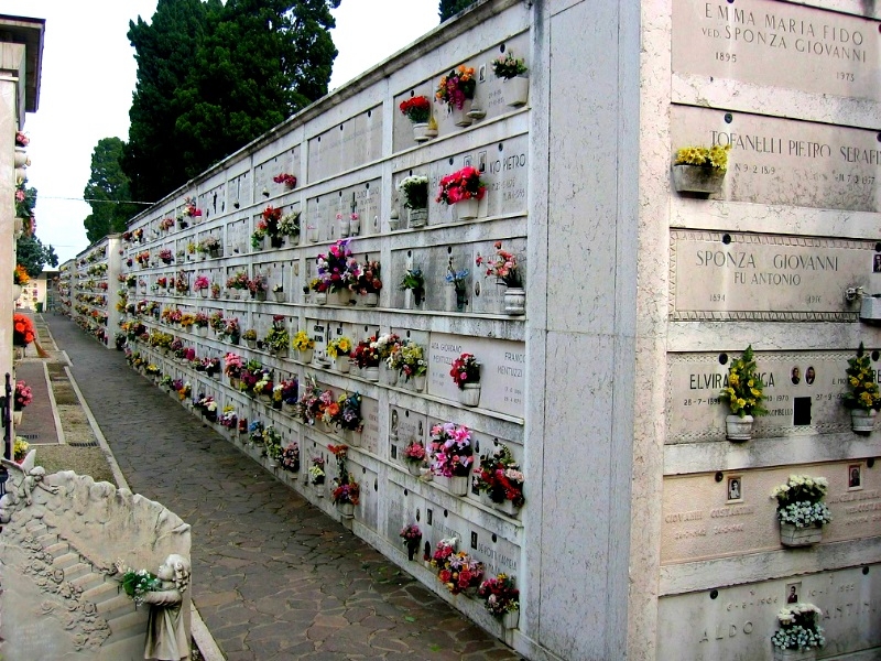Salerno. Riapre il cimitero di Brignano