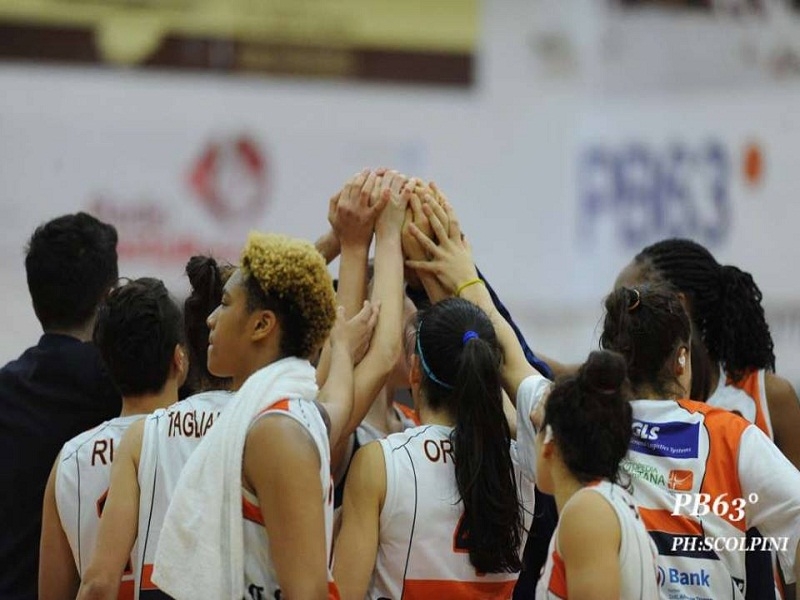 Chiude con una sconfitta la Convergenze. Giovedì partono i playoff contro Umbertide