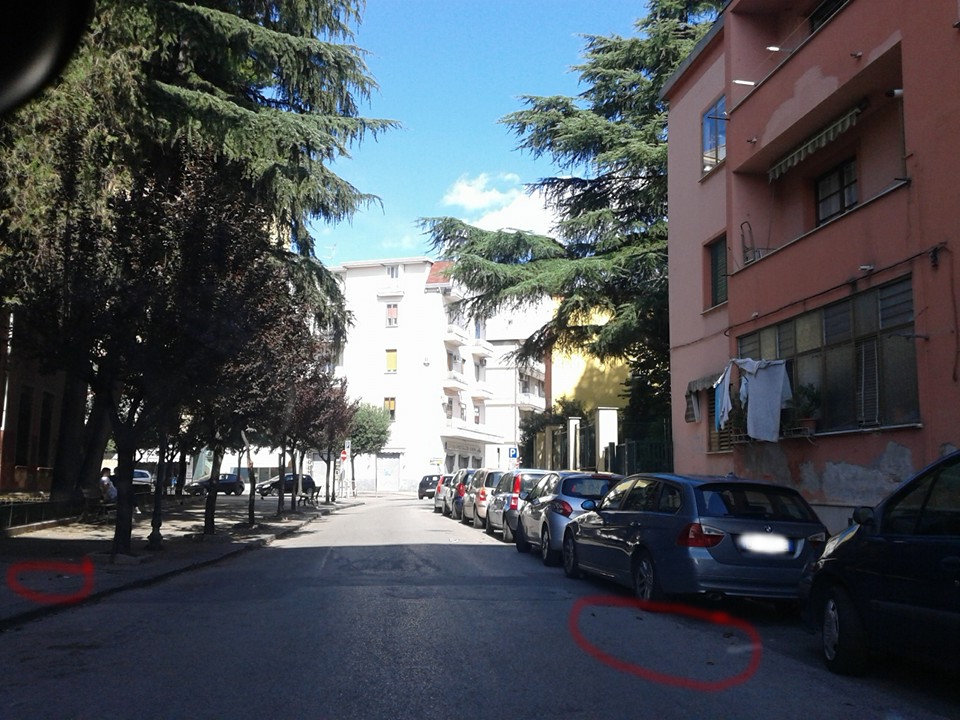 Battipaglia, degrado ambientale nel centro urbano, esplode la rabbia dei residenti di via Indipendenza