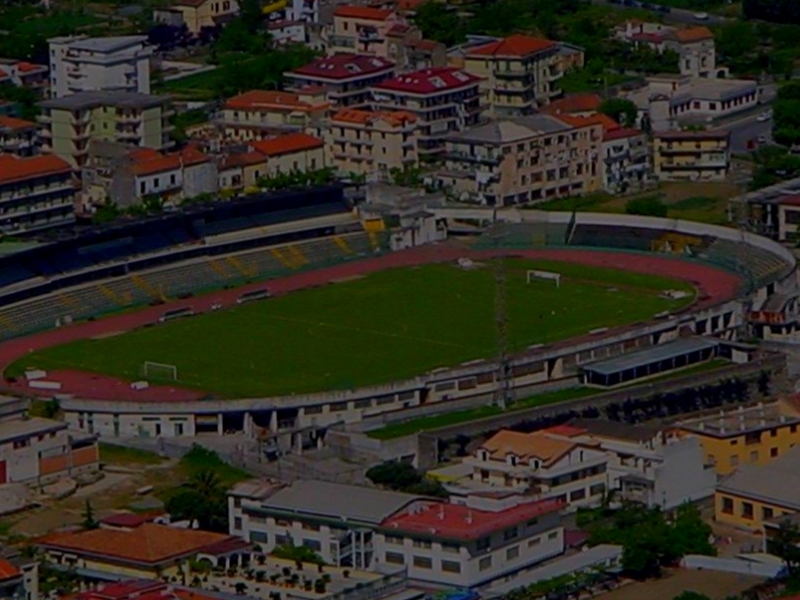 Cava de’ Tirreni. Riprende il restyling dello Stadio Comunale