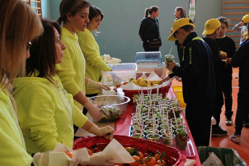 A Portici decolla Fruit and Salad School Games