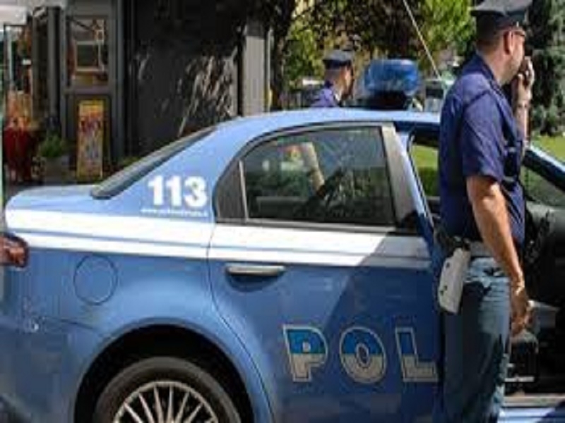 Fermati sei soggetti senza fissa dimora dalla Polizia nel centro cittadino.