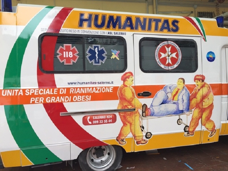 Salerno. Salvata da una crisi respiratoria anziana di 180kg