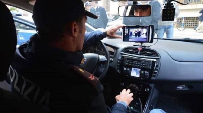 Cava de’ Tirreni. 17enne marocchino sorpreso alla guida di un’auto rubata