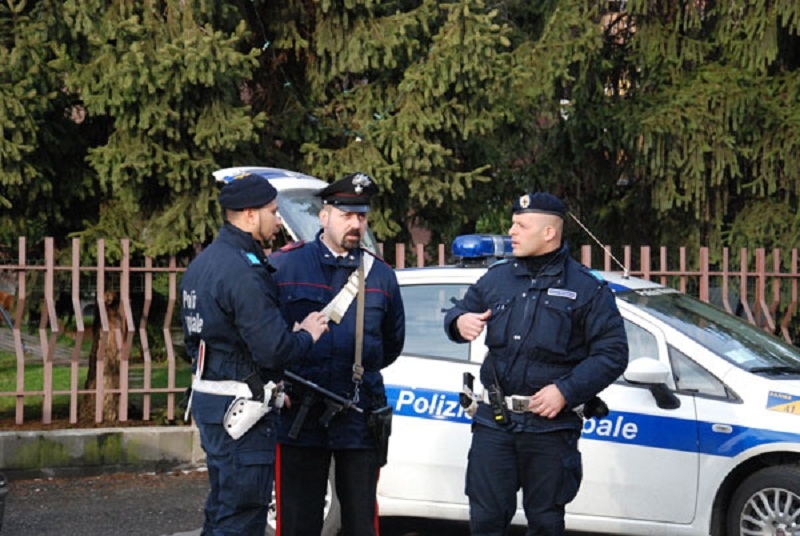 Battipaglia. Commercio illegale su are pubbliche, multati due ambulanti
