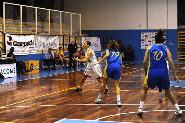 Carpedil Salerno, esordio amaro contro Viterbo: le laziali passano al PalaSilvestri
