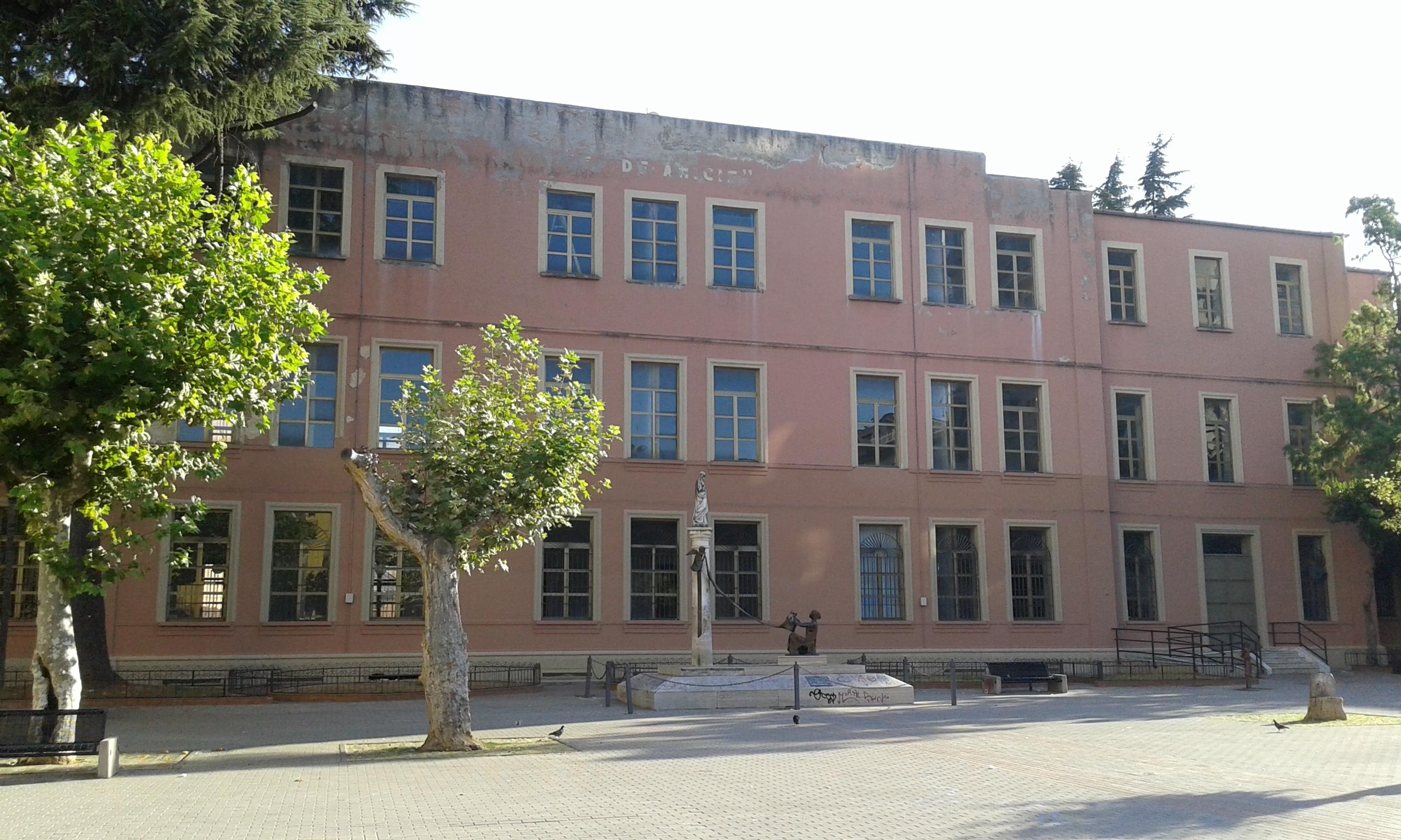 Battipaglia, 8 per mille per la De Amicis