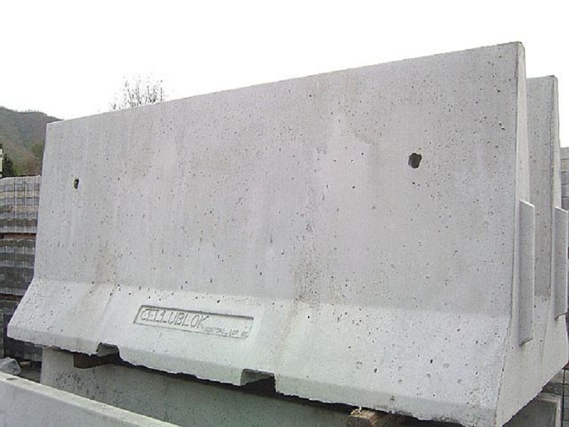 Sicurezza, al via installazione new jersey nei punti sensibili della città di Salerno