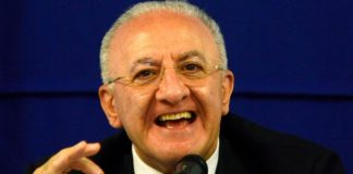 Vincenzo De Luca sui dati Covid chiede un confronto con il ministro Speranza