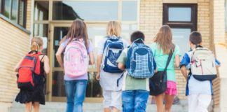 Campania. Il 9 febbraio De Luca potrebbe sospendere le lezioni scolastiche in presenza. Si attende l’Unità di Crisi