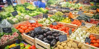 Battipaglia. Al mercatino solo banchi ortofrutticoli
