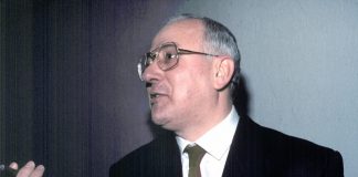 Ottaviano. Funerale notturno per il boss Raffaele Cutolo