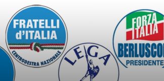 Battipaglia. La sindaca si incatena, FdI, Lega e FI: una buffonata alla Francese