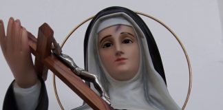 Battipaglia. Pasqua, Don Fernando Lupo invita i fedeli agli appuntamenti religiosi