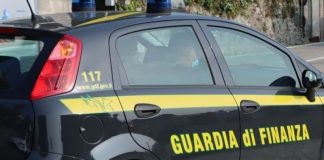 Battipaglia. Chiuso dal Comune barbiere abusivo su denuncia della Finanza