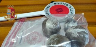 Eboli. Arrestati due spacciatori di hashish