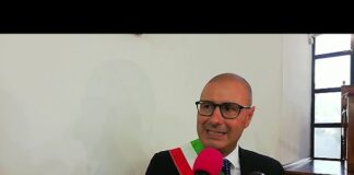 Montecorvino Rovella. Sala consiliare intitolata al Cav. Gioacchino Carpinelli. L’intervista al sindaco Martino D’Onofrio (Video)