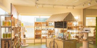 Battipaglia. Taglio del nastro di Biostorie, franchising de “La Saponaria”