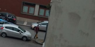 Battipaglia. Terrore in piazza Farina. Extracomunitario aggredisce poliziotti con una mazza di ferro