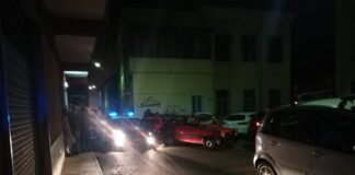 Battipaglia. Ultim’ora: rapinano la “Deco”, abbandonano l’auto e fuggono con la refurtiva rapina deco ladri battipaglia