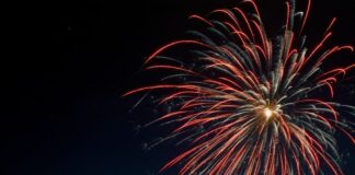 Battipaglia. Fuochi pirotecnici per la festa della Madonna della Speranza, varati i divieti di transito e fermata area stadio S. Anna (vedi i dettagli)