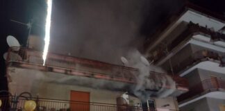 Battipaglia. Tragedia in via Mazzini, casa in fiamme. Muore un’anziana donna