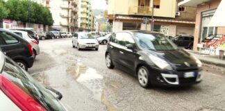 Battipaglia. Via Domodossola una vera e propria gruviera, la denuncia dei residenti (video)