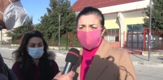 Battipaglia. Il Comune vieta il saggio, le mamme pretendono le scuse dalla sindaca (video)