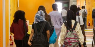 Eboli. Studenti: rischio Covid, niente scuola. Chiesto incontro con il sindaco
