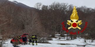 Irpinia. Escursionista battipagliese bloccato nella neve, percorre 12 km a piedi e si mette in salvo a Calabritto