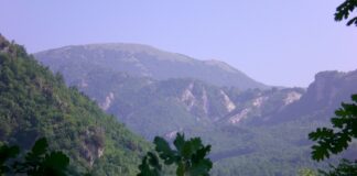 Campagna. Escursionista bloccato in montagna dal forte vento, lo salva l’elisoccorso