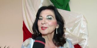 La dirigente dell’IC Salvemini Leone va in pensione, al Ferrari i festeggiamenti (video)