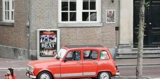 Battipaglia. Petruzzello, con la sua mitica Renault 4, è partito alla volta di Rabat