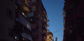Battipaglia. “Via Olevano, 28 giorni al buio”, le proteste dei residenti