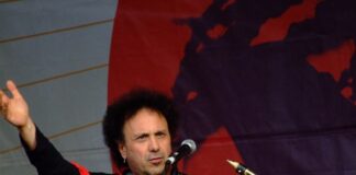 Cava dei Tirreni. Domani sera “Notte Bianca”, concerto di Enzo Avitabile con i Bottari