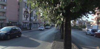 Battipaglia. Via Ricasoli, proteste dei residenti per le scorribande moleste in moto (video)