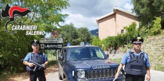 Laurito. Accusati di aver rubato un escavatore, in due finiscono in carcere