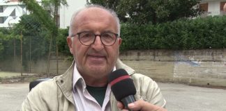 Battipaglia. Via Compagnoni, strutture spotive fatiscenti. Protestano i cittadini (video)