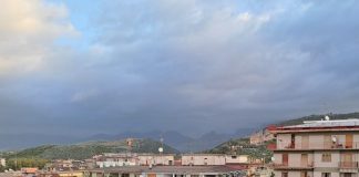 Maltempo su tutta la Campania. Previsti forti temporali, raffiche di vento e mareggiate