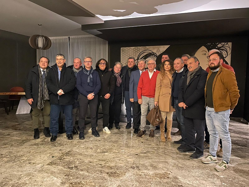 Brindisi d'inizio anno di "Viva Battipaglia",pronto un nuovo progetto politico di Forza Italia